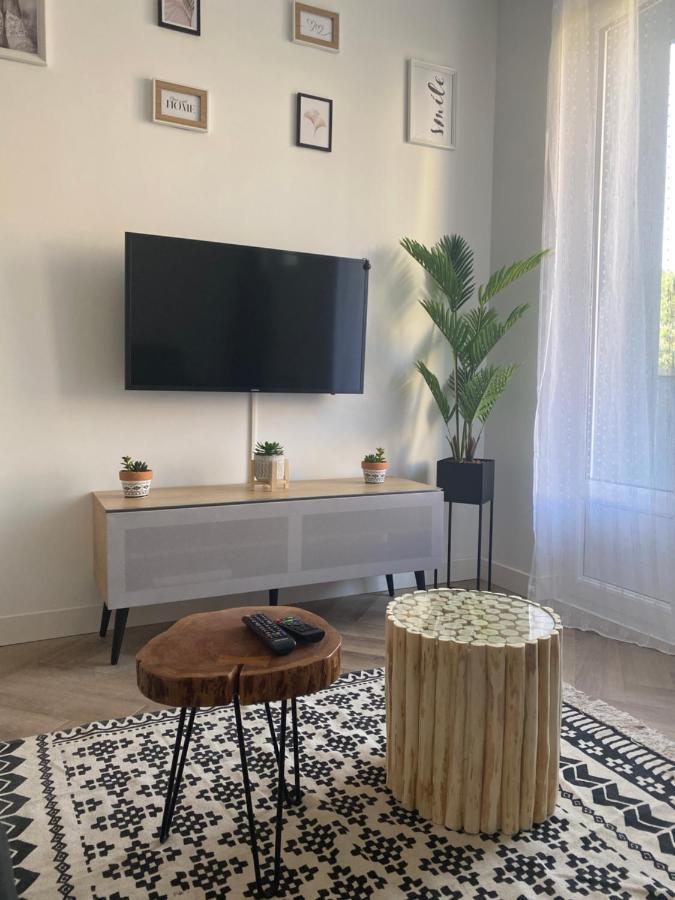 Les Rives Saint Symphorien, Appartements Meubles Longeville-les-Metz Buitenkant foto